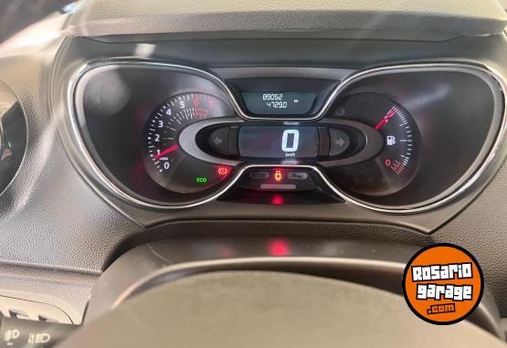 Autos - Renault Captur Intens 2.0 2017 Nafta 89000Km - En Venta