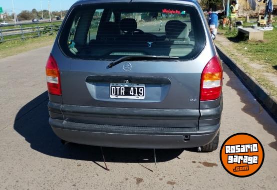 Autos - Chevrolet Zafira gl 8 v 2001 GNC 390Km - En Venta