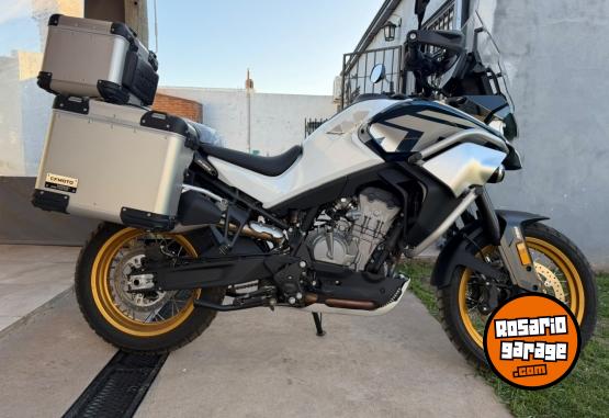 Motos - CF 800 EXPLORER 2025 Nafta 180Km - En Venta