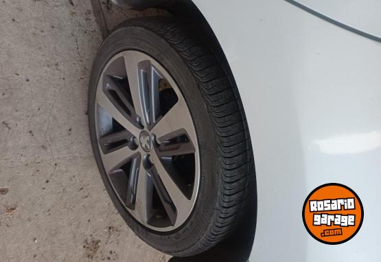 Autos - Peugeot Modelo 2018, 308 1.6 2018 Diesel 168000Km - En Venta