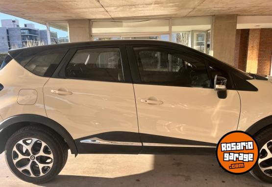 Camionetas - Renault Captur Intens 2.0 2017 Nafta 89000Km - En Venta