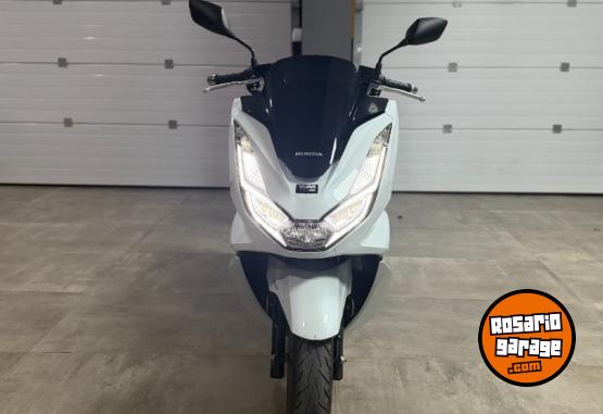 Motos - Honda Pcx 160 2025 Nafta 3000Km - En Venta
