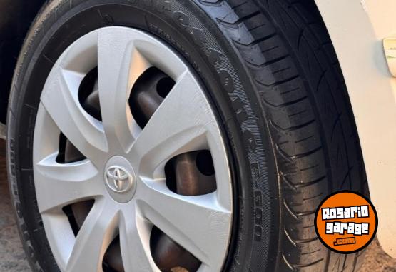 Autos - Toyota Etios 2015 GNC 173000Km - En Venta