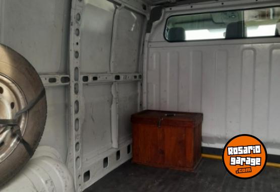 Camionetas - Renault Furgon corta full 2011 Diesel 280000Km - En Venta