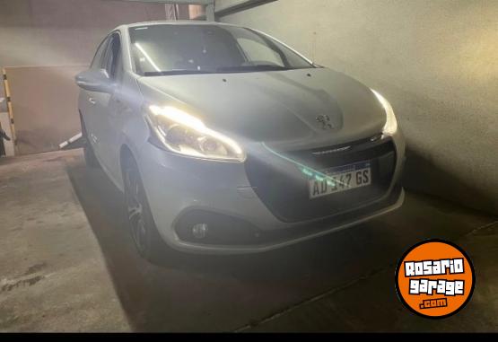 Autos - Peugeot 208 GT. A�O 2018 2018 Nafta 47000Km - En Venta