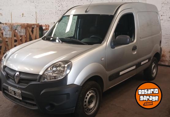 Utilitarios - Renault Kangoo FURGÓN 2016 GNC 79000Km - En Venta