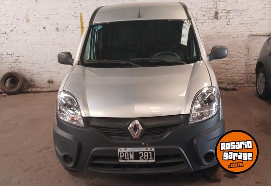 Utilitarios - Renault Kangoo FURGÓN 2016 GNC 79000Km - En Venta