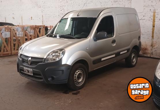 Utilitarios - Renault Kangoo FURGÓN 2016 GNC 79000Km - En Venta