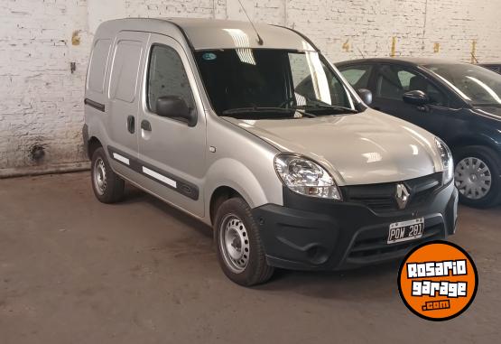 Utilitarios - Renault Kangoo FURGÓN 2016 GNC 79000Km - En Venta
