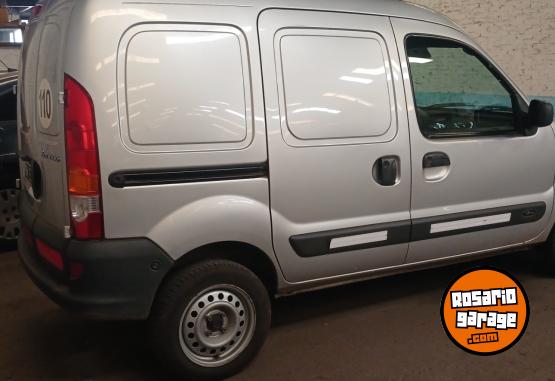 Utilitarios - Renault Kangoo FURGÓN 2016 GNC 79000Km - En Venta