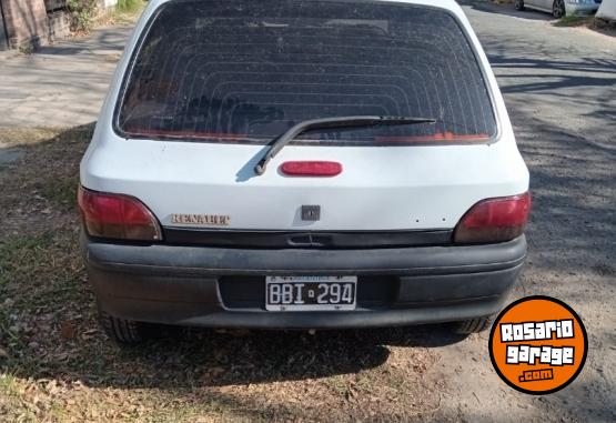 Autos - Renault Clio 1996 Diesel 200000Km - En Venta