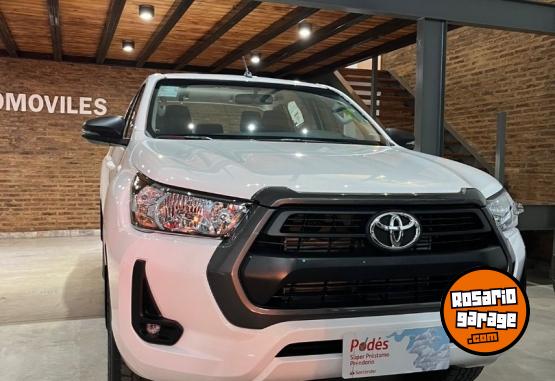 Camionetas - Toyota Hilux sr 2026 Diesel 111Km - En Venta