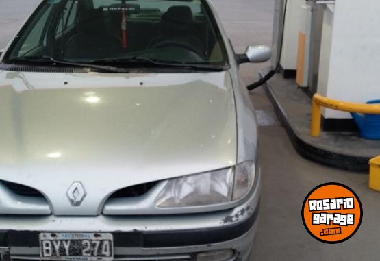 Autos - Renault Megan 1998 GNC 300Km - En Venta