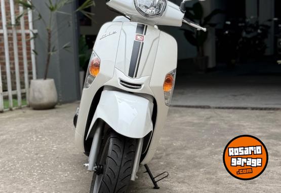 Motos - Kymco Like 2022 Nafta 9000Km - En Venta