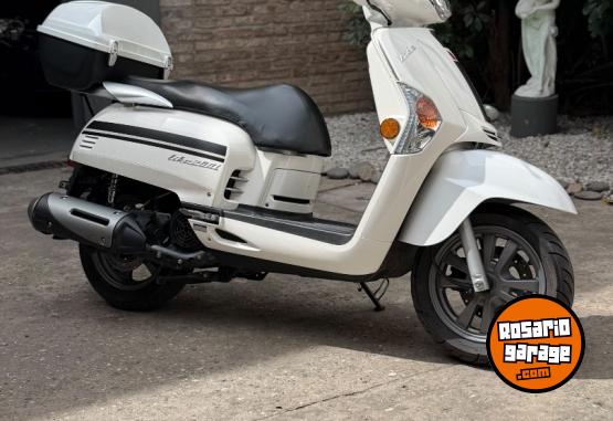 Motos - Kymco Like 2022 Nafta 9000Km - En Venta