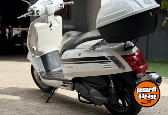 Motos - Kymco Like 2022 Nafta 9000Km - En Venta