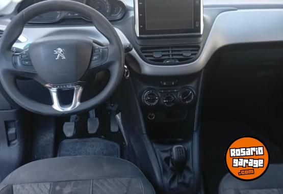 Autos - Peugeot 208 allure 2018 Nafta 119000Km - En Venta