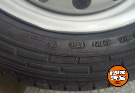 Accesorios para Autos - Cubierta más llanta on - En Venta