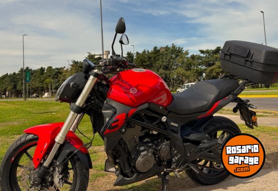 Motos - Benelli 302s 2023 Nafta 5400Km - En Venta