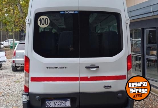 Camionetas - Ford Transit 17+2 2022 Diesel 90000Km - En Venta