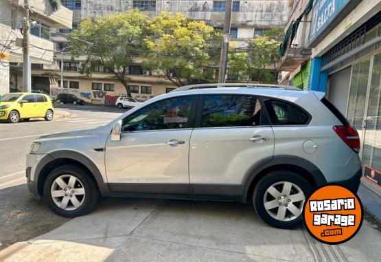 Camionetas - Chevrolet Captiva 2.4 LT 7A 4x4 2016 Nafta 130000Km - En Venta