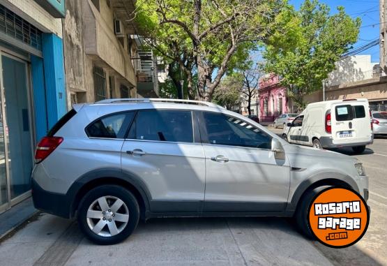 Camionetas - Chevrolet Captiva 2.4 LT 7A 4x4 2016 Nafta 130000Km - En Venta