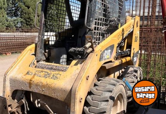 Camiones y Grúas - Vendo Minicargadora - En Venta