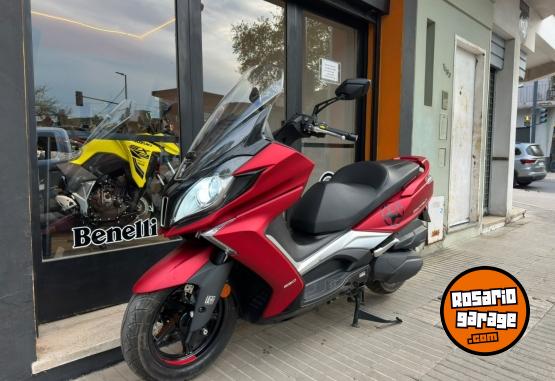 Motos - Kymco DOWNTOWN 2025 Nafta 6500Km - En Venta