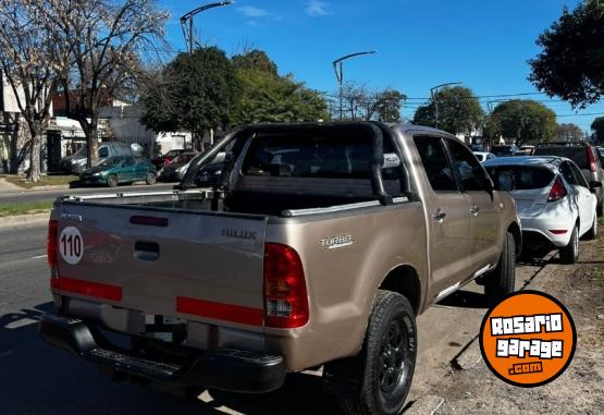 Camionetas - Toyota Hilux 2006 Diesel 258000Km - En Venta