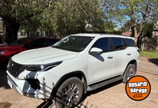 Camionetas - Toyota SR4 2023 Diesel 77000Km - En Venta