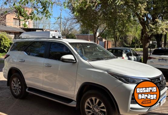 Camionetas - Toyota SR4 2023 Diesel 77000Km - En Venta