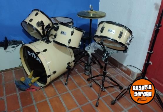 Instrumentos Musicales - VENDO BATERÍA STAR COMPLETA - En Venta