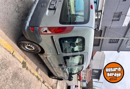 Utilitarios - Renault kangoo 2001 Nafta 398500Km - En Venta