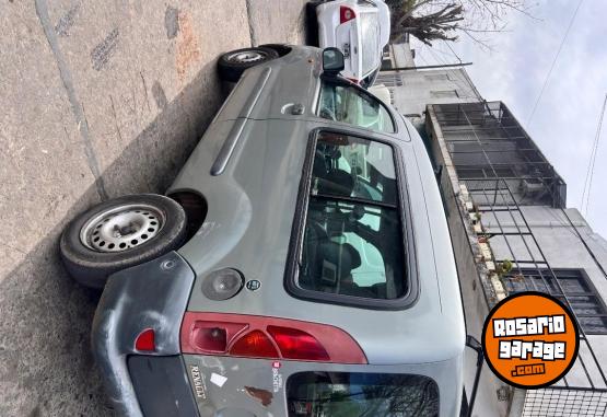 Utilitarios - Renault kangoo 2001 Nafta 398500Km - En Venta