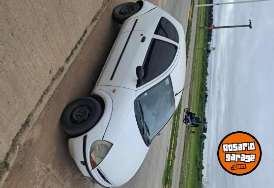 Autos - Ford KA 1998 Nafta 180000Km - En Venta