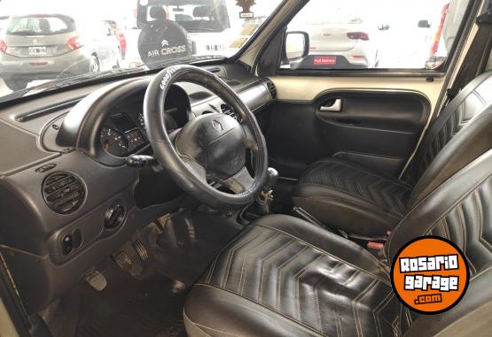 Utilitarios - Renault kangoo 2015 GNC 114400Km - En Venta
