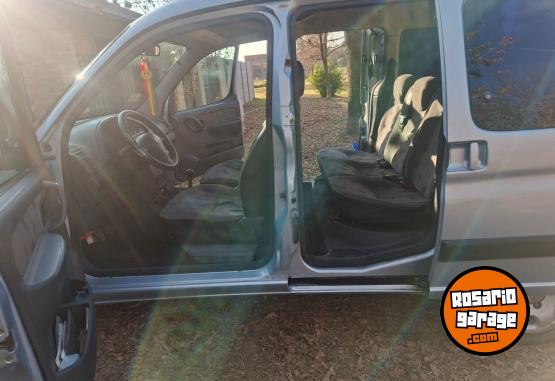 Autos - Peugeot Partner 2001 Diesel 111111Km - En Venta
