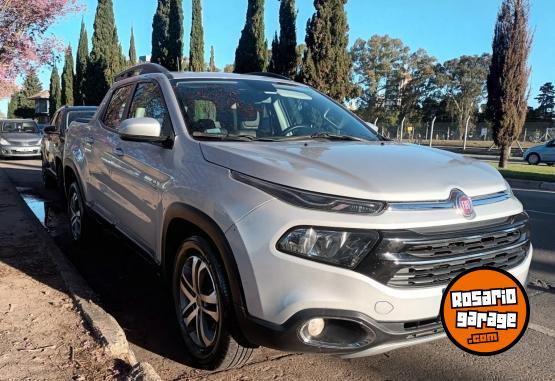 Camionetas - Fiat TORO VOLCANO 4X4 2017 Diesel 104000Km - En Venta
