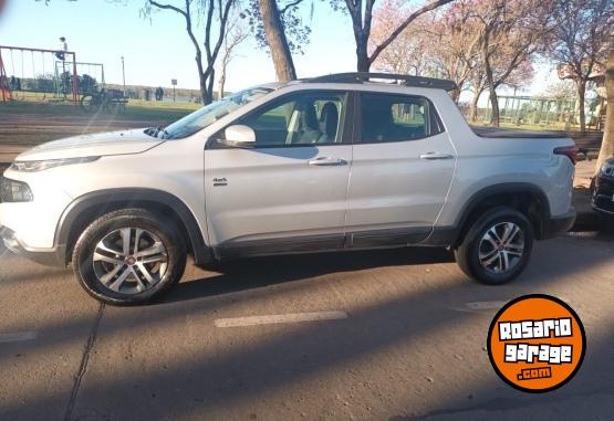 Camionetas - Fiat TORO VOLCANO 4X4 2017 Diesel 104000Km - En Venta