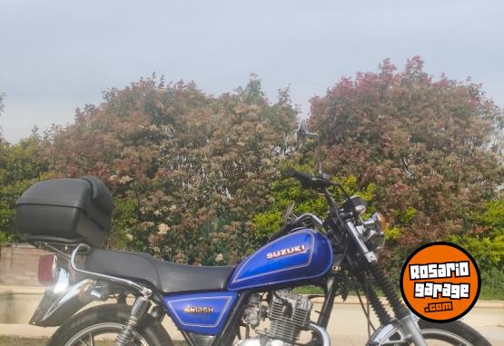Motos - Suzuki GN 125 2011 Nafta 11400Km - En Venta