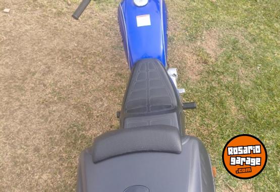 Motos - Suzuki GN 125 2011 Nafta 11400Km - En Venta