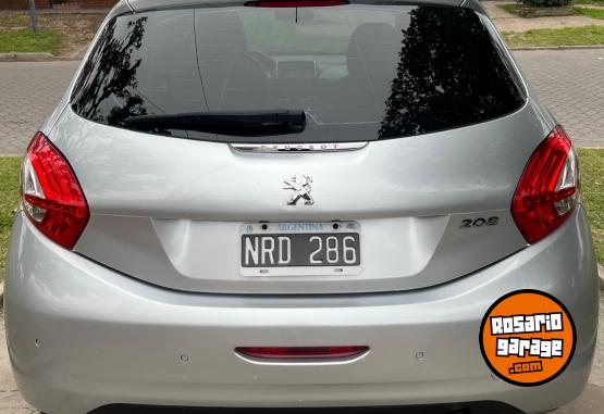 Autos - Peugeot 208 Feline 2014 Nafta 83700Km - En Venta