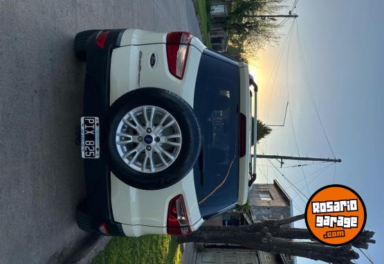 Autos - Ford Ecosport 2015 Nafta 140000Km - En Venta