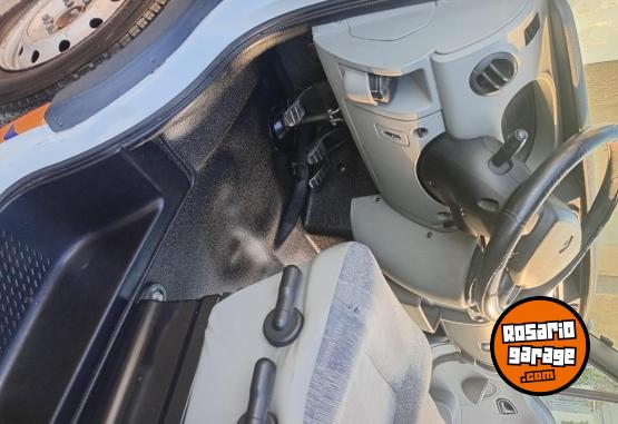 Utilitarios - Renault M�ster 2013 Diesel 300000Km - En Venta