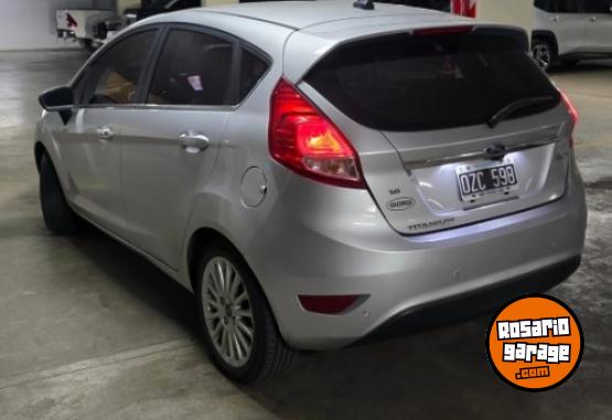 Autos - Ford Ford Fiesta Titanium 1.6 2015 Nafta 87000Km - En Venta