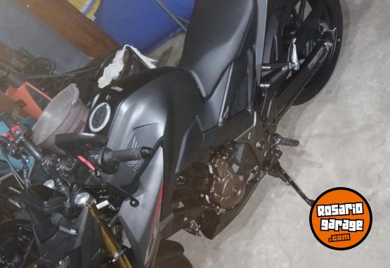 Motos - Honda Cb 300 2026 Nafta 1000Km - En Venta