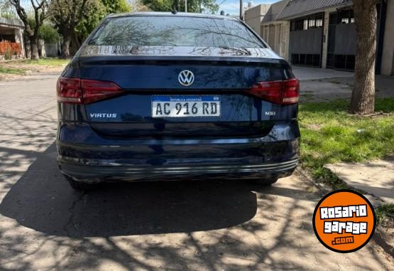 Autos - Volkswagen virtus 2018 Nafta 113000Km - En Venta
