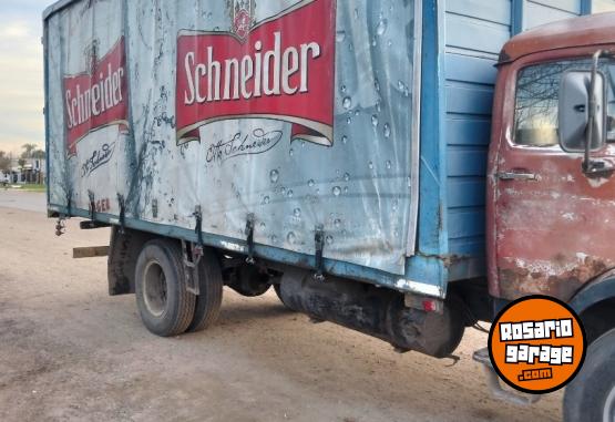 Camiones y Gr�as - 1114 82 titular vendo con saider 10 palet - En Venta