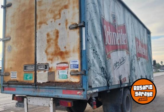 Camiones y Gr�as - 1114 82 titular vendo con saider 10 palet - En Venta