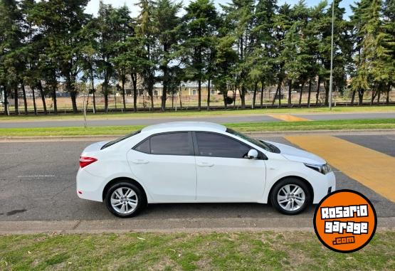 Autos - Toyota Corolla 2015 Nafta 81000Km - En Venta